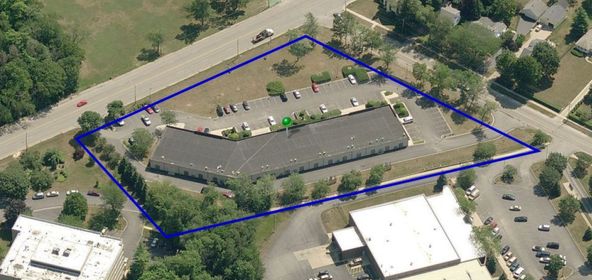 Crossings Plaza: 300 N Milwaukee AVE, Lake Villa, IL 60046